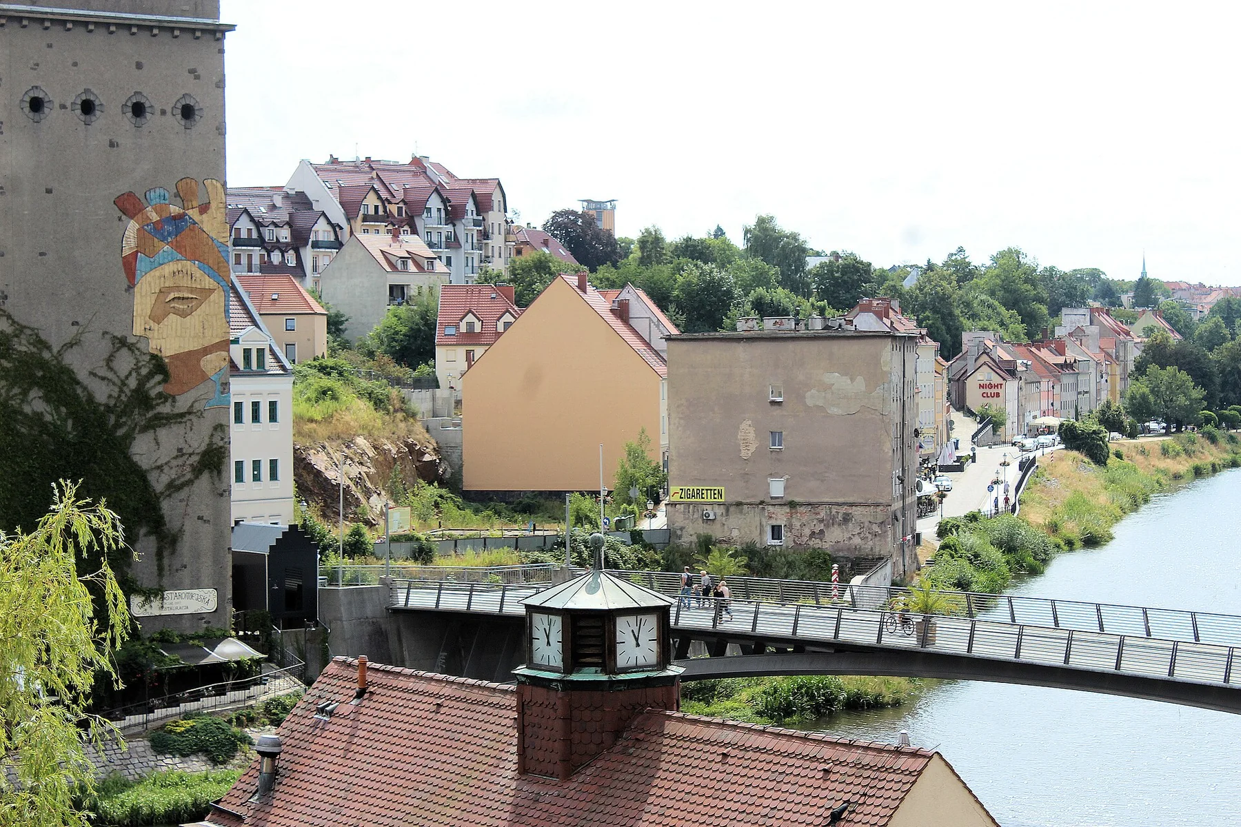 Altstadtbrücke crossing the Neisse between Görlitz and Zgorzelec